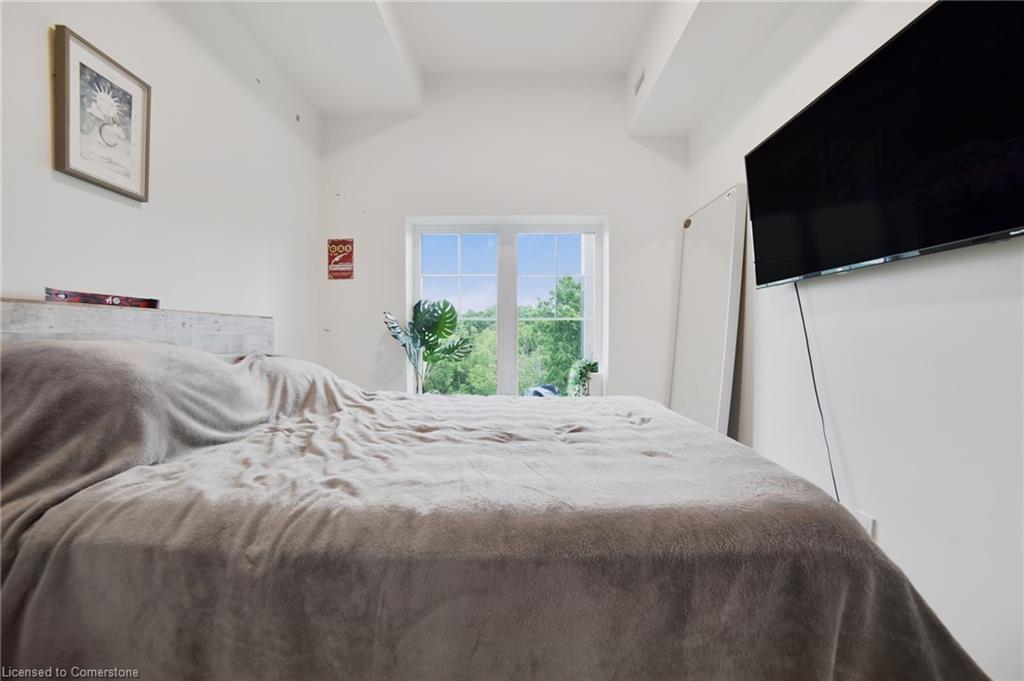 402-121 Mary Street, Creemore, ON - Indoor Photo Showing Bedroom