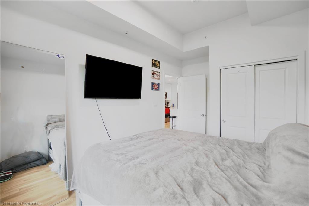 402-121 Mary Street, Creemore, ON - Indoor Photo Showing Bedroom