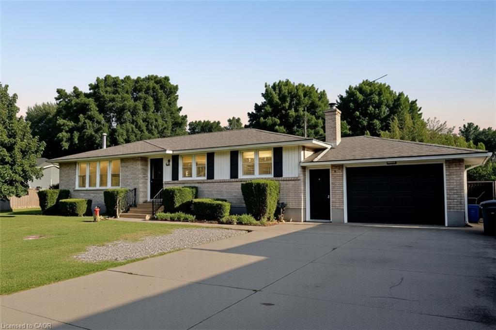 3316 Tallman Drive, Lincoln, ON - Outdoor With Facade