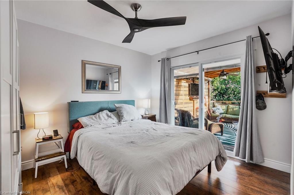 3316 Tallman Drive, Lincoln, ON - Indoor Photo Showing Bedroom