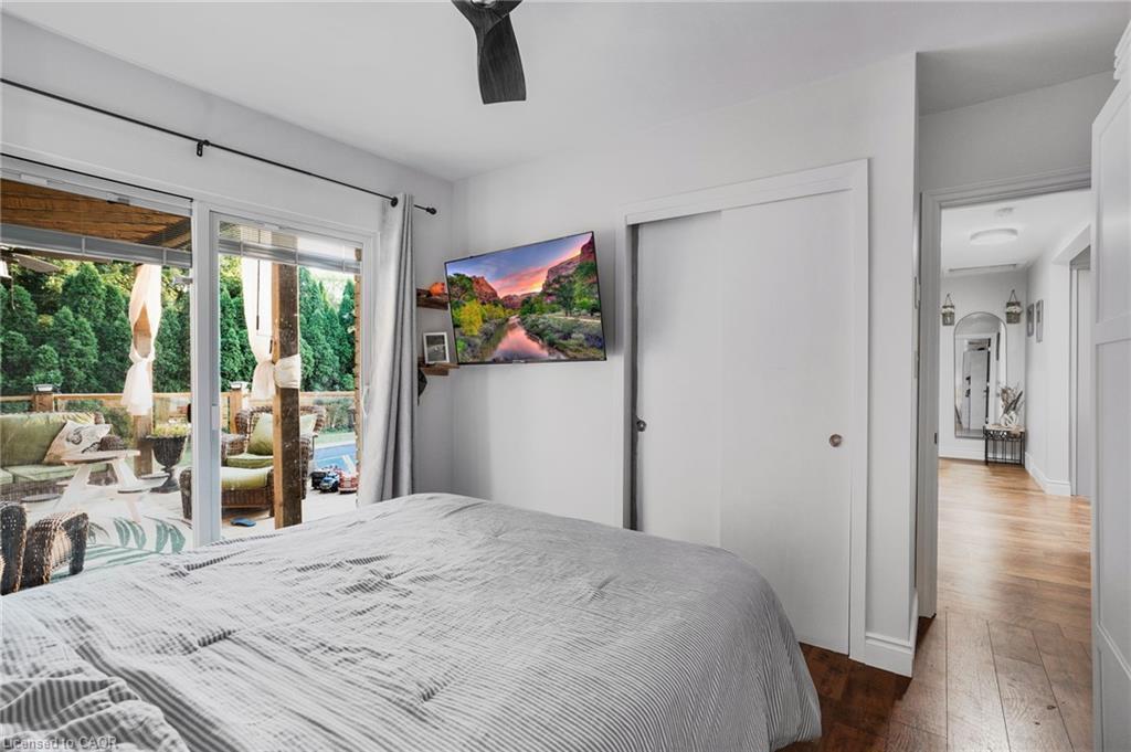 3316 Tallman Drive, Lincoln, ON - Indoor Photo Showing Bedroom