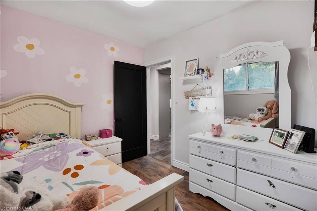 3316 Tallman Drive, Lincoln, ON - Indoor Photo Showing Bedroom
