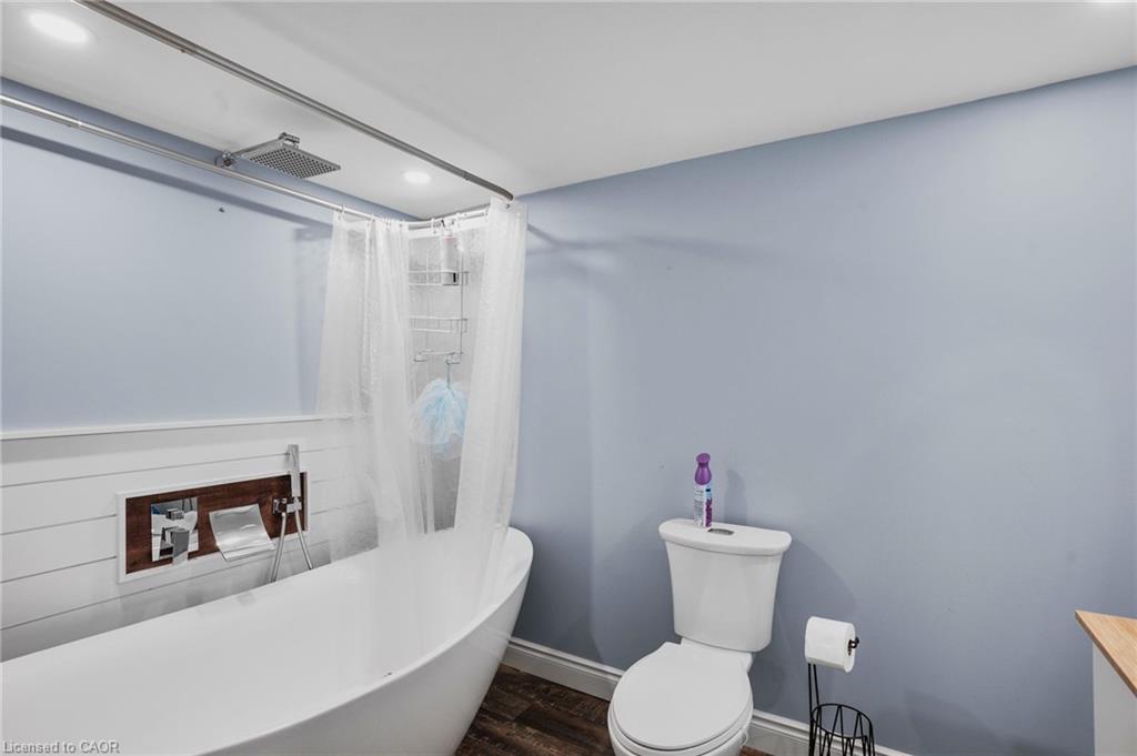 3316 Tallman Drive, Lincoln, ON - Indoor Photo Showing Bathroom