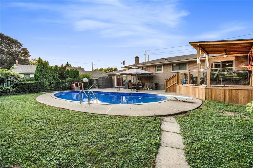 3316 Tallman Drive, Lincoln, ON - Outdoor With In Ground Pool With Deck Patio Veranda With Backyard