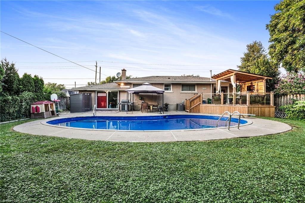 3316 Tallman Drive, Lincoln, ON - Outdoor With In Ground Pool With Deck Patio Veranda With Backyard With Exterior