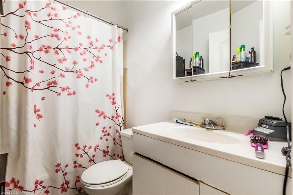 104 Oakwood Avenue, Cambridge, ON