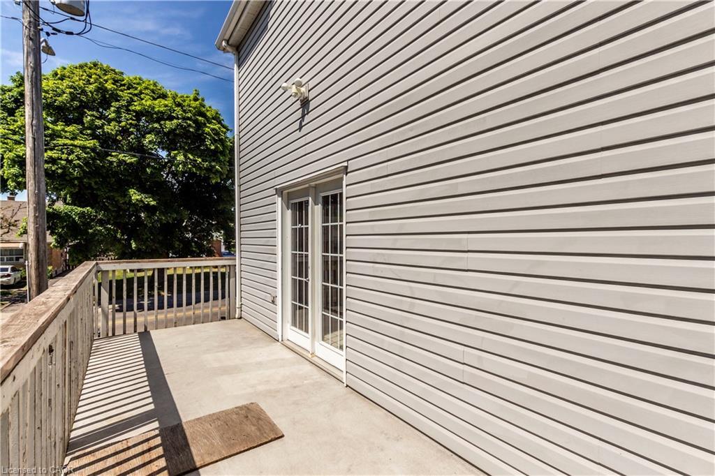 104 Oakwood Avenue, Cambridge, ON