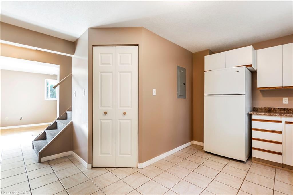 104 Oakwood Avenue, Cambridge, ON