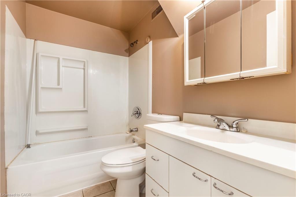 104 Oakwood Avenue, Cambridge, ON