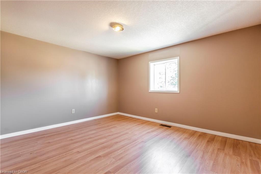 104 Oakwood Avenue, Cambridge, ON