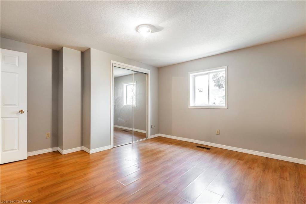 104 Oakwood Avenue, Cambridge, ON