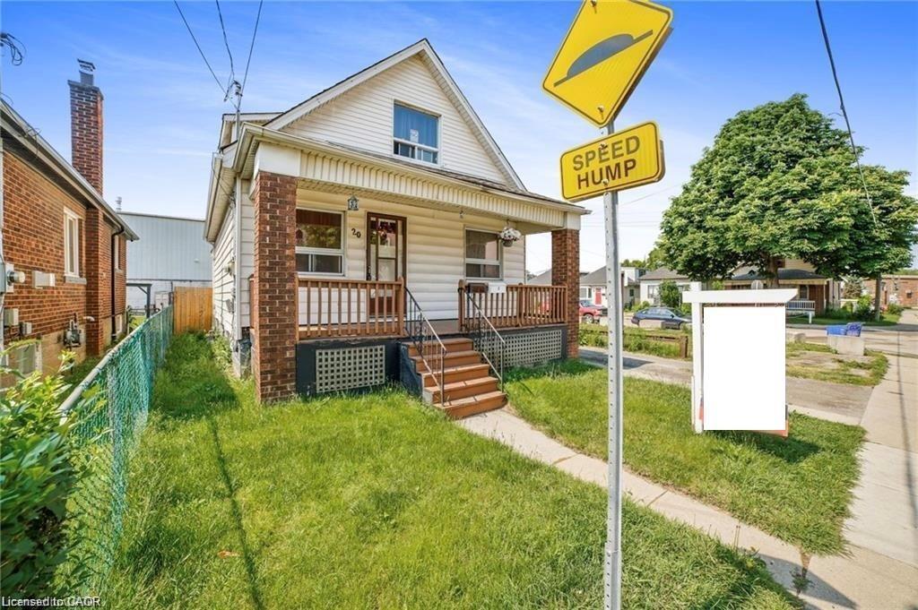 20 Gertrude Street, Hamilton, ON - Outdoor With Deck Patio Veranda