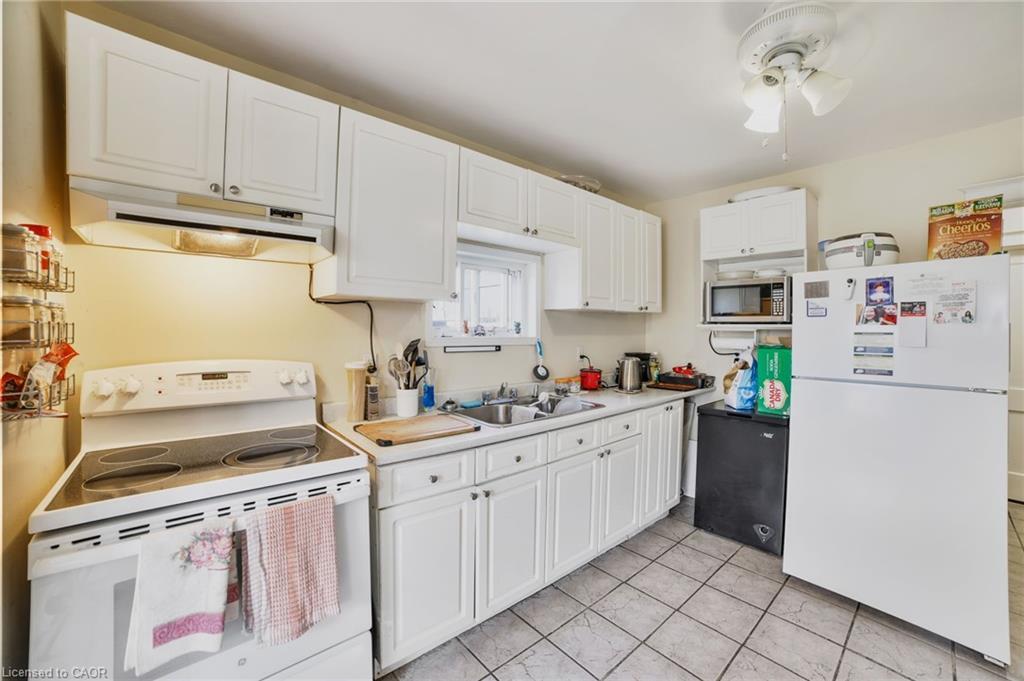 20 Gertrude Street, Hamilton, ON - Indoor Photo Showing Kitchen With Double Sink