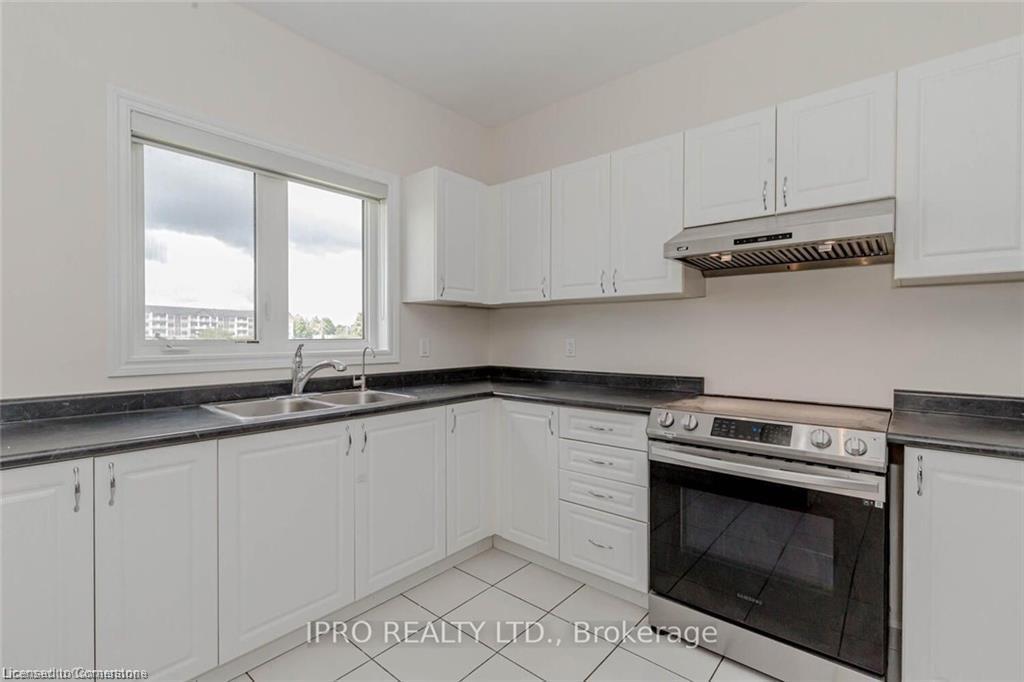 121 Elm Street, Dundalk, ON - Indoor Photo Showing Kitchen With Double Sink