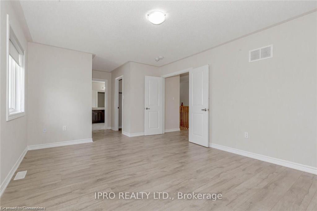 121 Elm Street, Dundalk, ON - Indoor Photo Showing Other Room