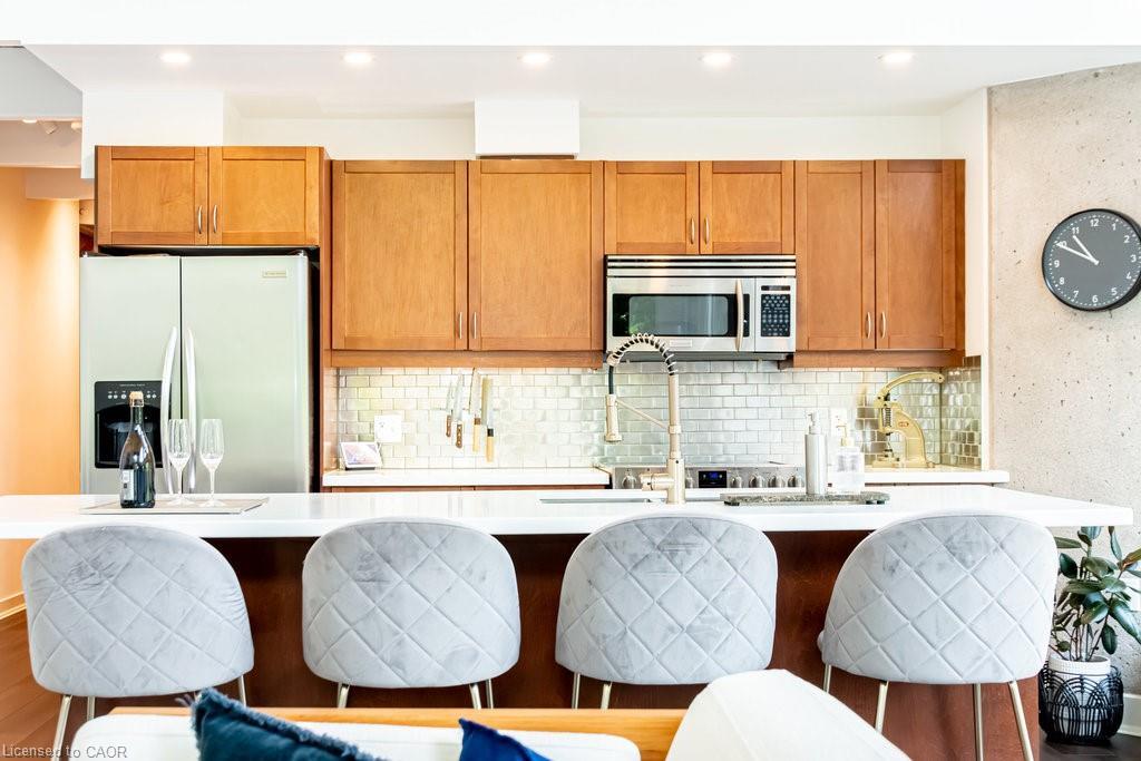 102-66 Bay Street S, Hamilton, ON - Indoor