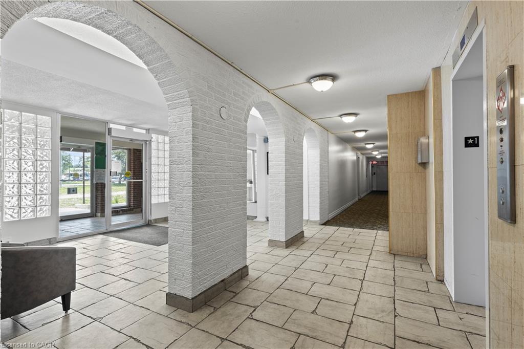 105-851 Queenston Road, Hamilton, ON - Indoor Photo Showing Other Room