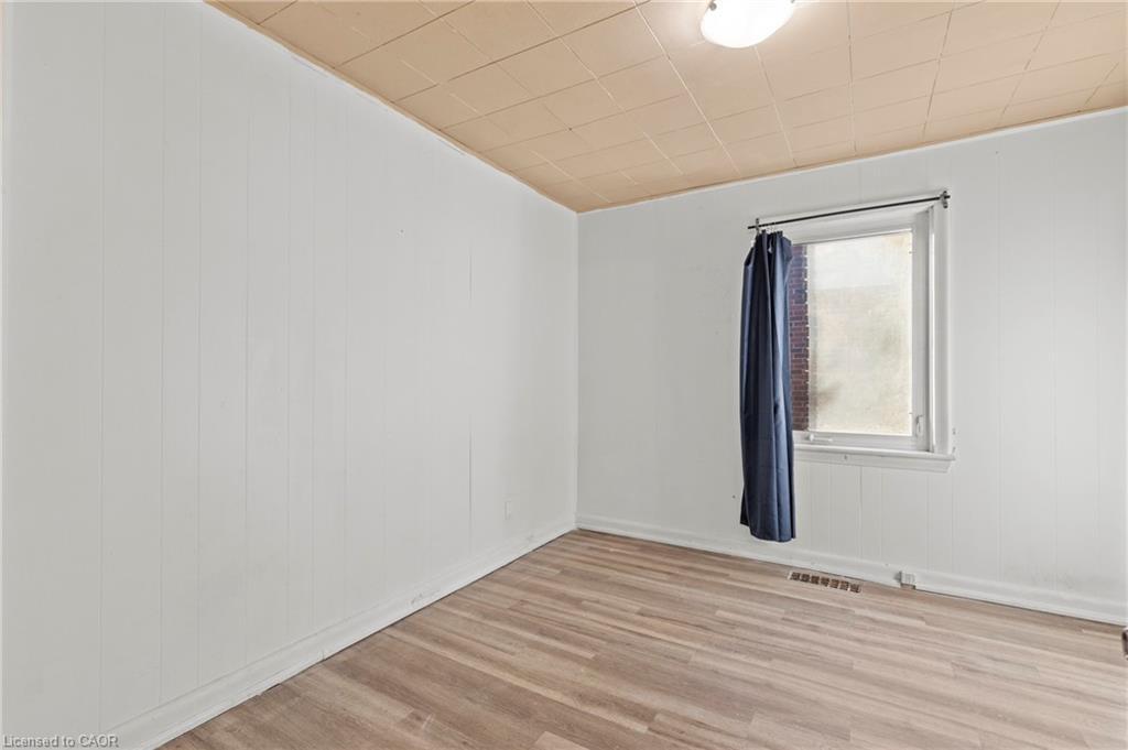 50 West 4Th Street, Hamilton, ON - Indoor Photo Showing Other Room