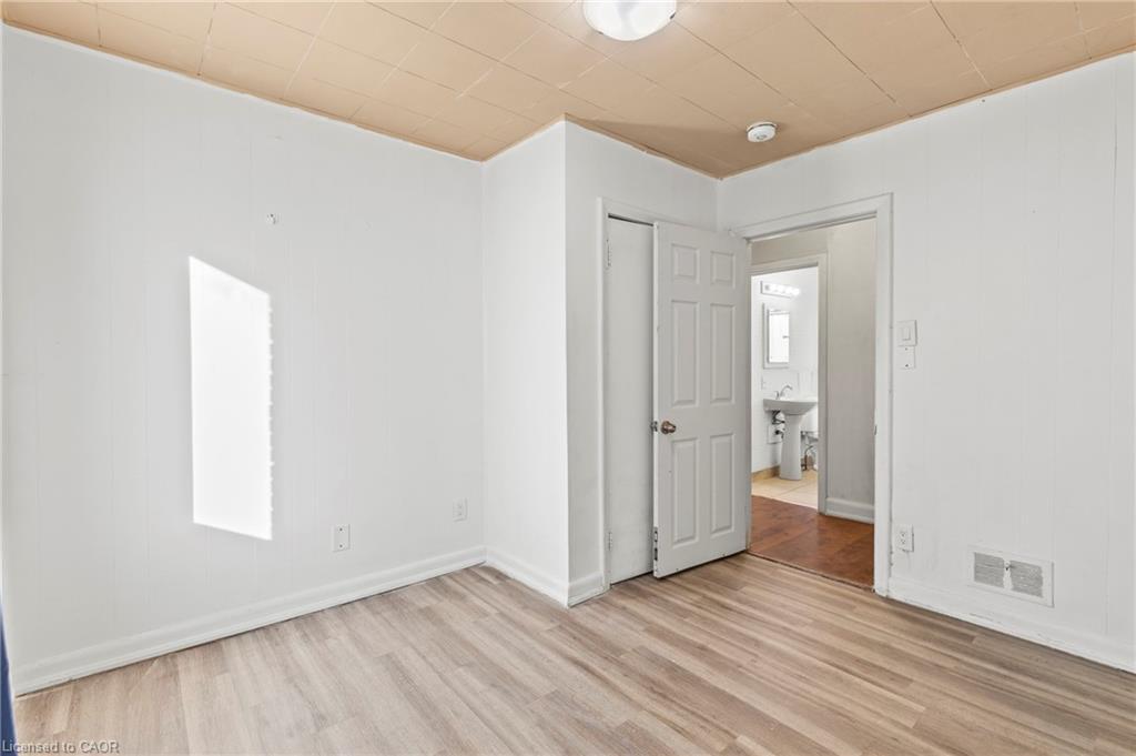 50 West 4Th Street, Hamilton, ON - Indoor Photo Showing Other Room