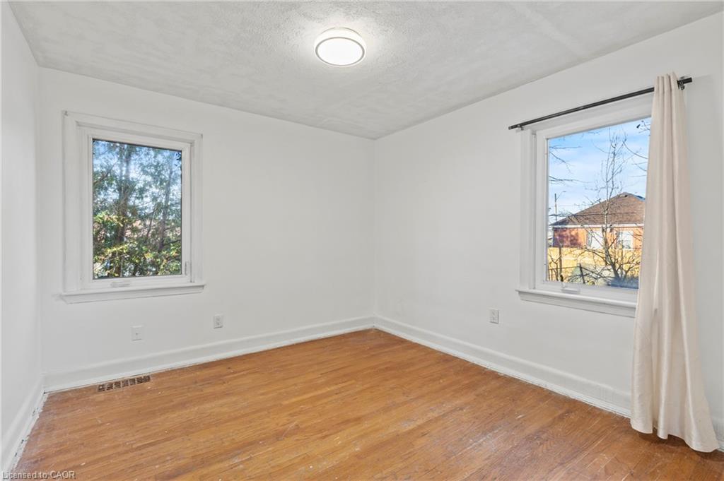 50 West 4Th Street, Hamilton, ON - Indoor Photo Showing Other Room