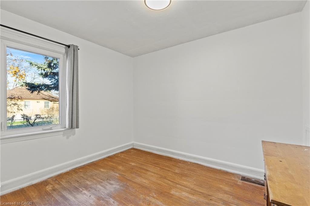 50 West 4Th Street, Hamilton, ON - Indoor Photo Showing Other Room