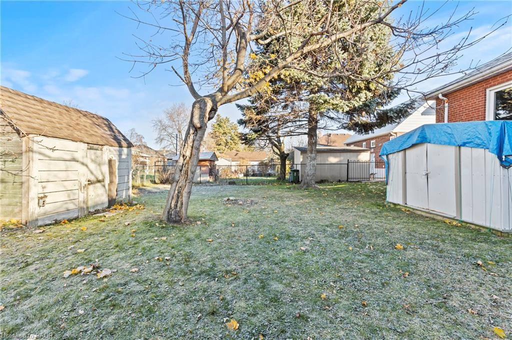 50 West 4Th Street, Hamilton, ON - Outdoor