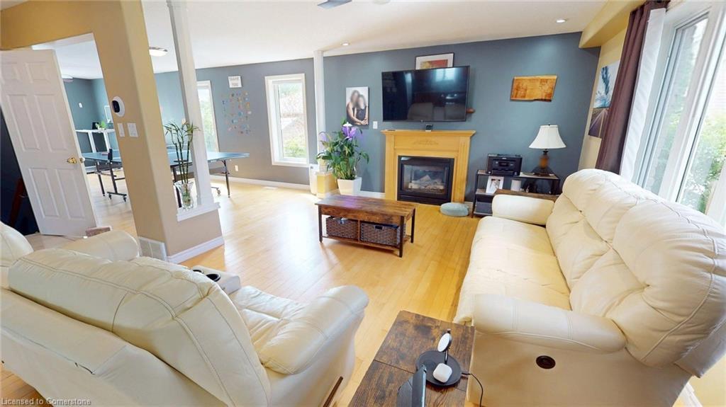 51 Highgate Road, Kitchener, ON - Indoor Photo Showing Living Room With Fireplace