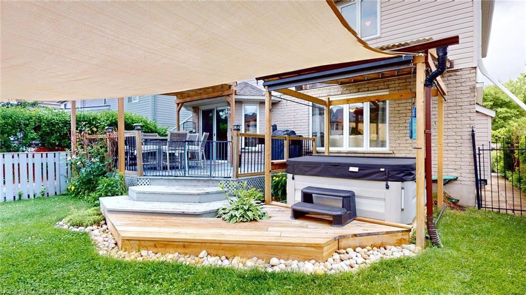 51 Highgate Road, Kitchener, ON - Outdoor With Deck Patio Veranda