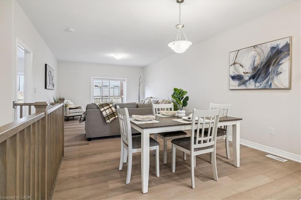 9 Wiley Trail, Welland, ON - Indoor Photo Showing Dining Room