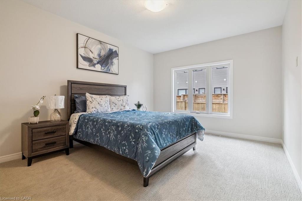 9 Wiley Trail, Welland, ON - Indoor Photo Showing Bedroom