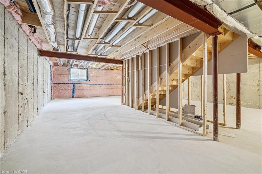 9 Wiley Trail, Welland, ON - Indoor Photo Showing Other Room