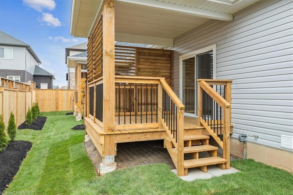 9 Wiley Trail, Welland, ON - Outdoor With Deck Patio Veranda With Exterior