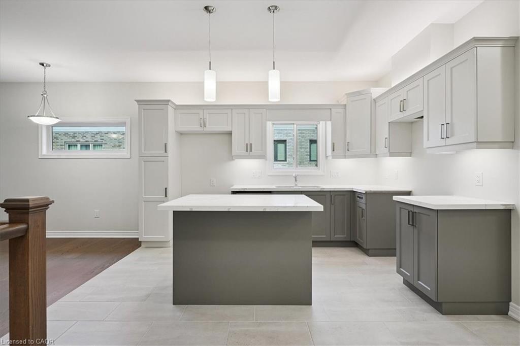 71 Montrose Trail, Welland, ON - Indoor Photo Showing Kitchen With Upgraded Kitchen