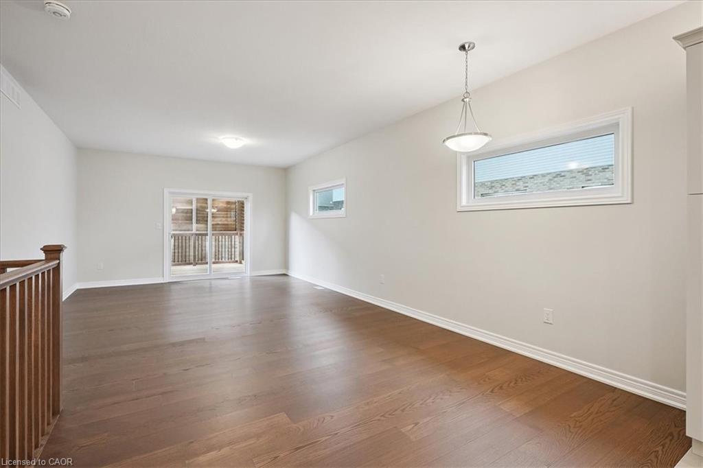 59 Montrose Trail, Welland, ON - Indoor Photo Showing Living Room
