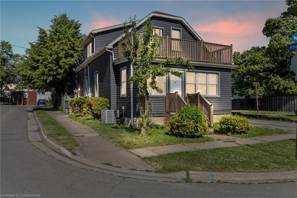 1 West Street N, Thorold, ON - Outdoor With Balcony