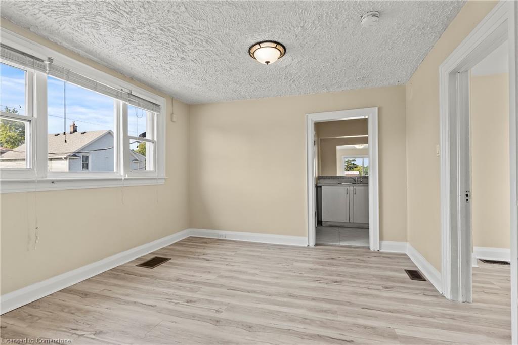 1 West Street N, Thorold, ON - Indoor Photo Showing Other Room