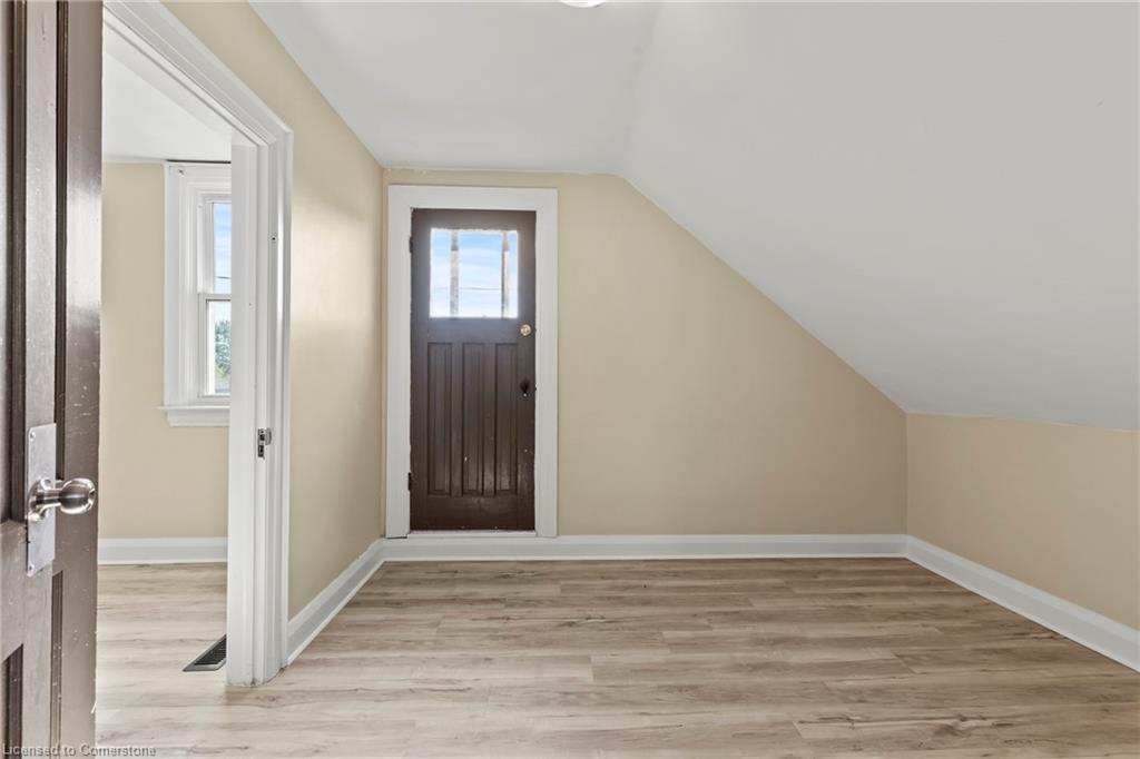 1 West Street N, Thorold, ON - Indoor Photo Showing Other Room