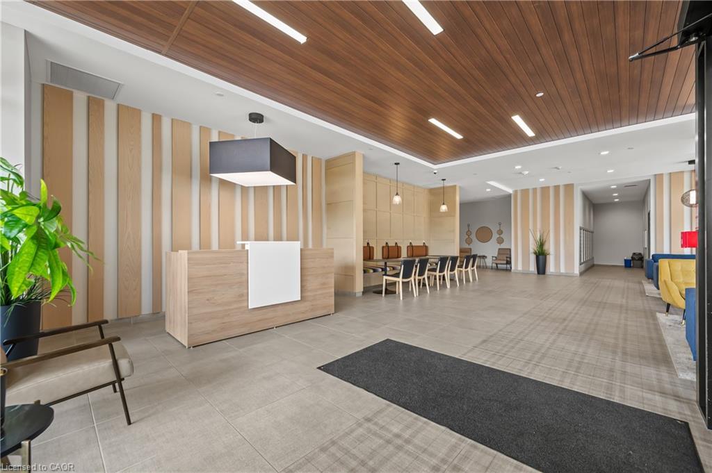 2305-108 Garment Street, Kitchener, ON - Indoor Photo Showing Other Room