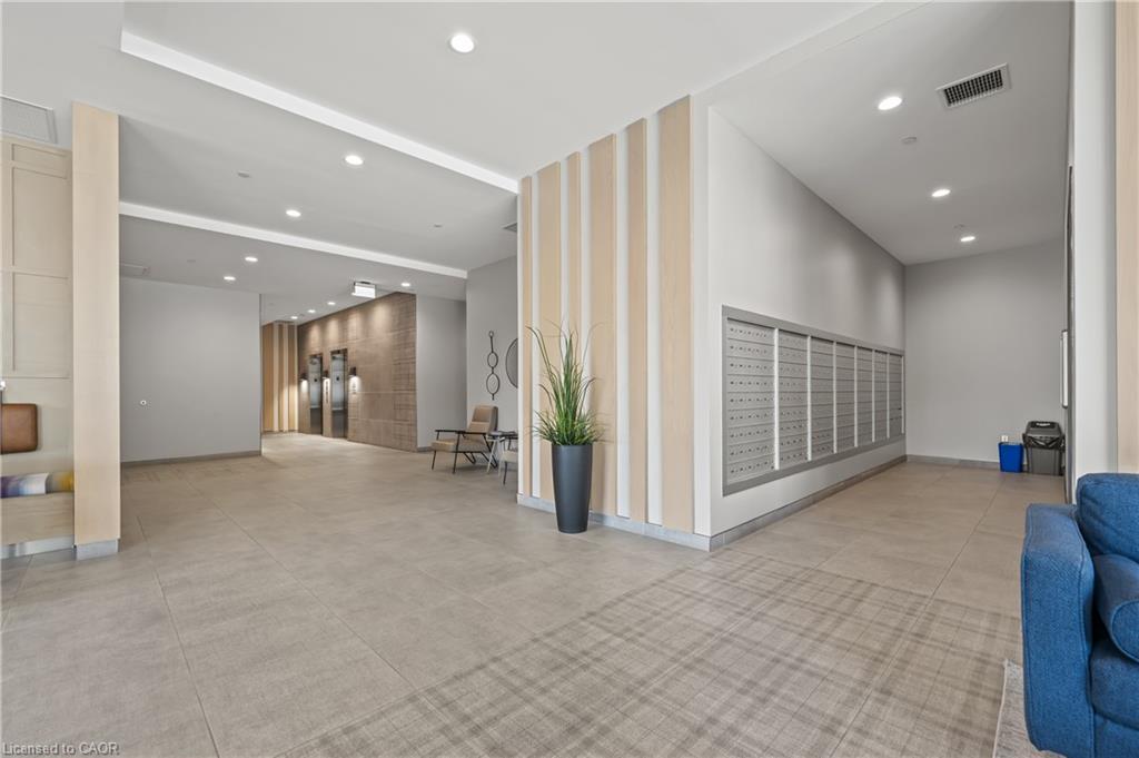 2305-108 Garment Street, Kitchener, ON - Indoor Photo Showing Other Room