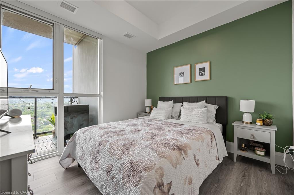 2305-108 Garment Street, Kitchener, ON - Indoor Photo Showing Bedroom
