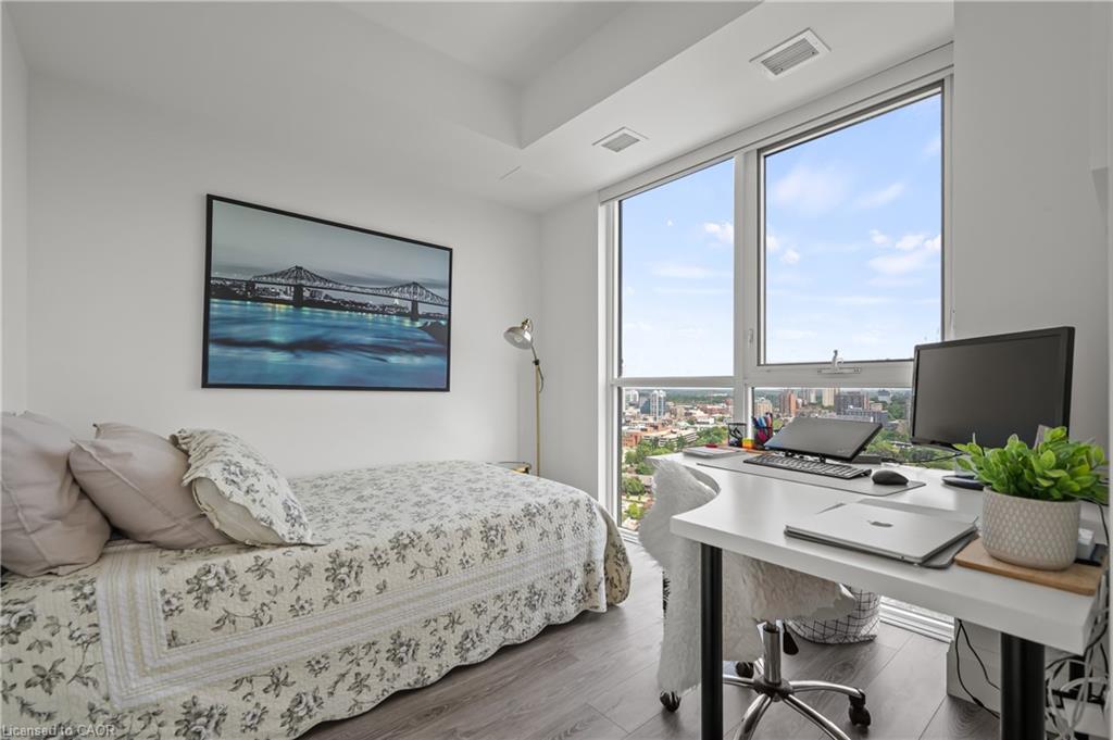2305-108 Garment Street, Kitchener, ON - Indoor Photo Showing Bedroom