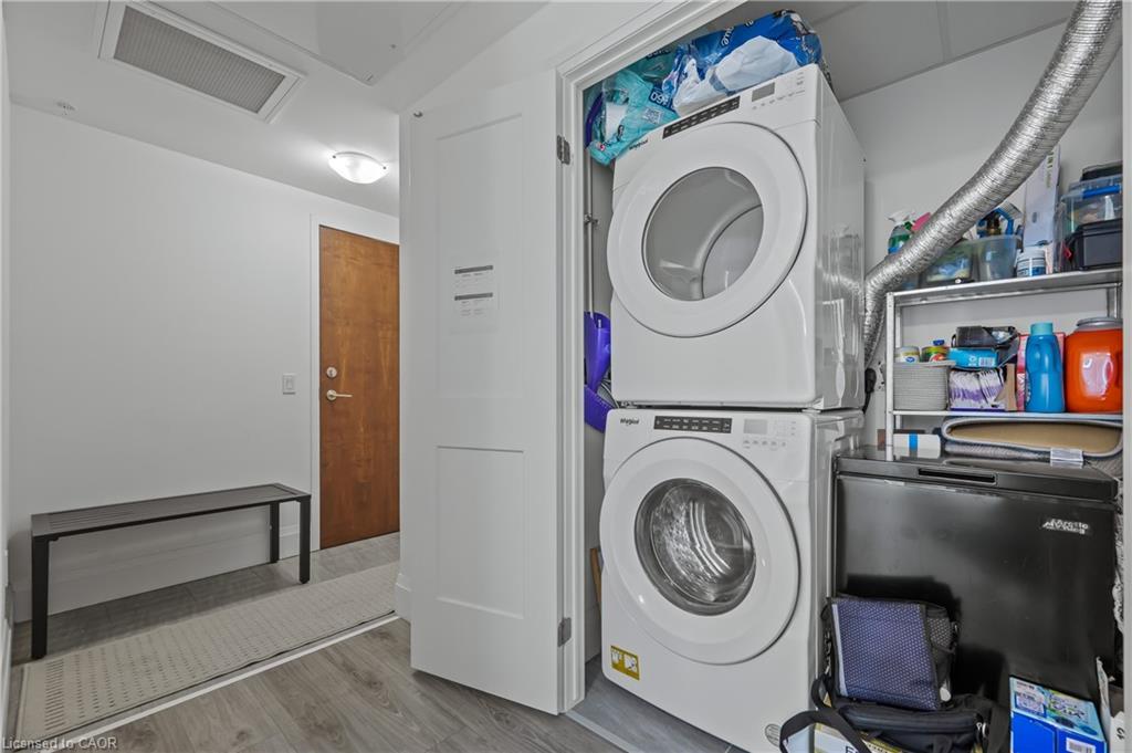 2305-108 Garment Street, Kitchener, ON - Indoor Photo Showing Laundry Room