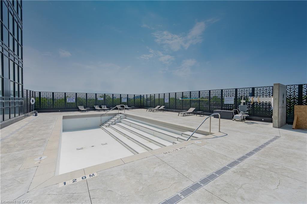 2305-108 Garment Street, Kitchener, ON - Outdoor