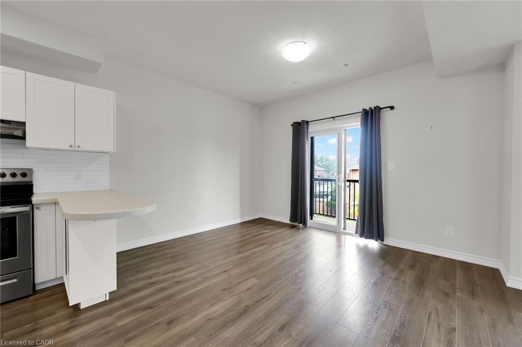 3C-164 Heiman Street, Kitchener, ON - Indoor Photo Showing Kitchen