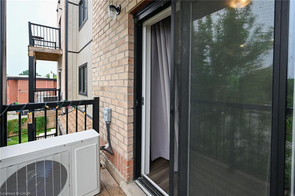 3C-164 Heiman Street, Kitchener, ON - Outdoor With Exterior