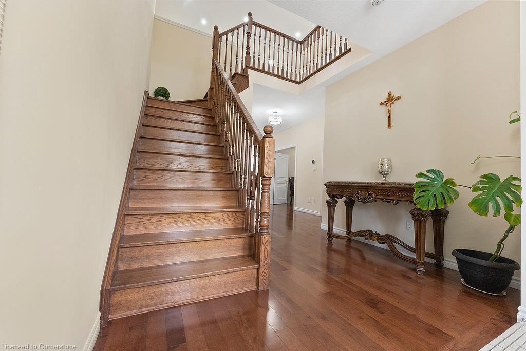 67 Bellroyal Crescent, Stoney Creek, ON - Indoor Photo Showing Other Room