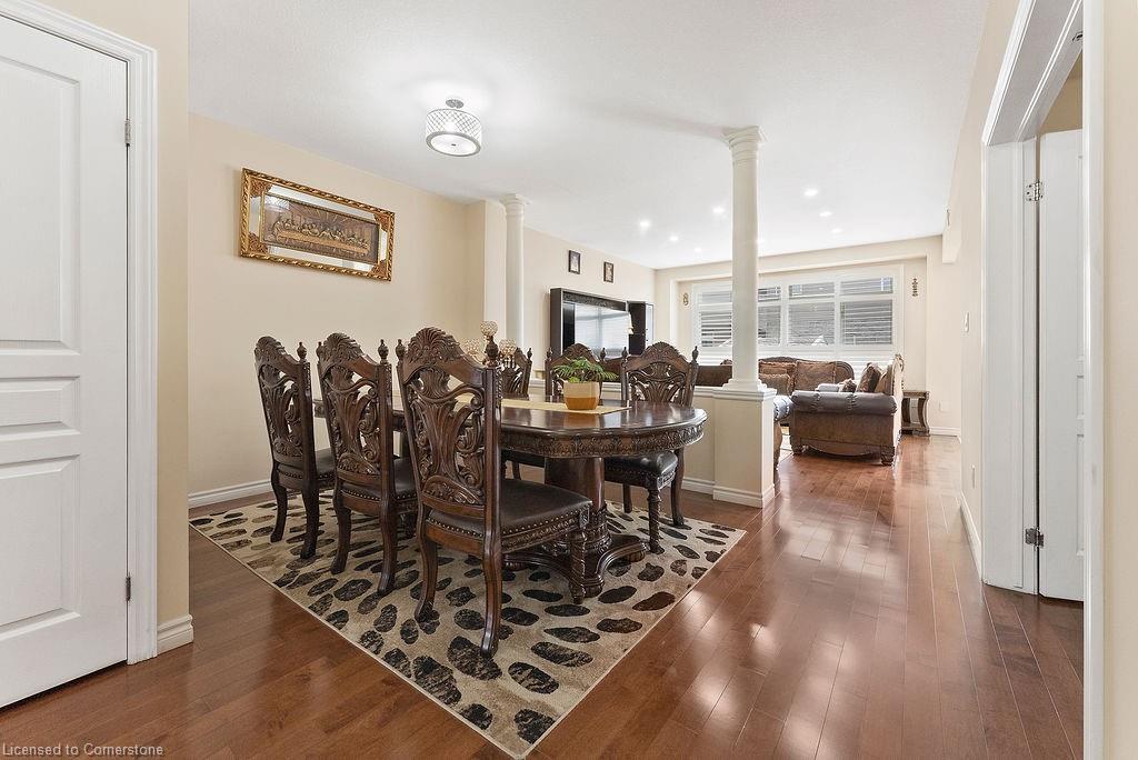 67 Bellroyal Crescent, Stoney Creek, ON - Indoor Photo Showing Dining Room