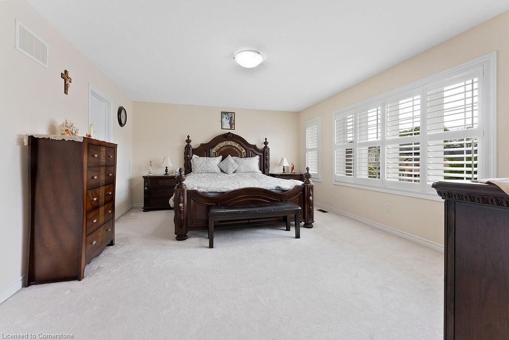 67 Bellroyal Crescent, Stoney Creek, ON - Indoor Photo Showing Bedroom