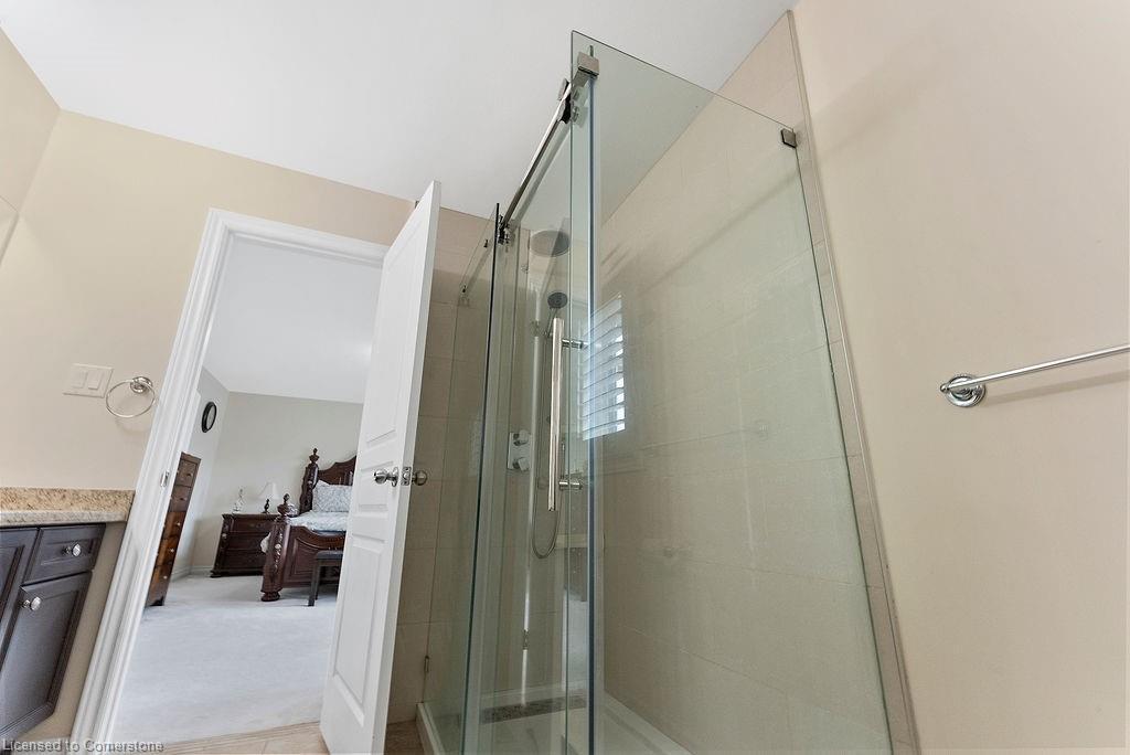 67 Bellroyal Crescent, Stoney Creek, ON - Indoor Photo Showing Bathroom
