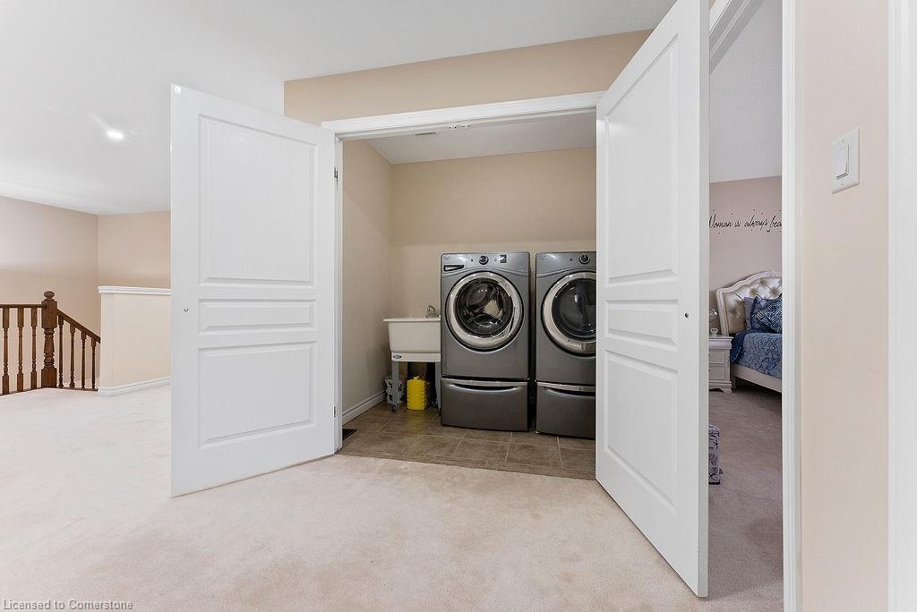 67 Bellroyal Crescent, Stoney Creek, ON - Indoor Photo Showing Laundry Room